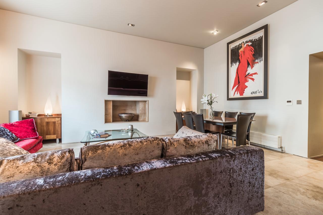 The Oscar Wilde By 5starstay Dublin